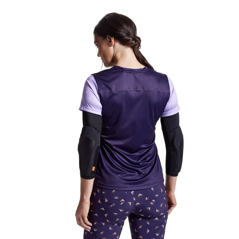 Women's Summit Jersey - Image 23